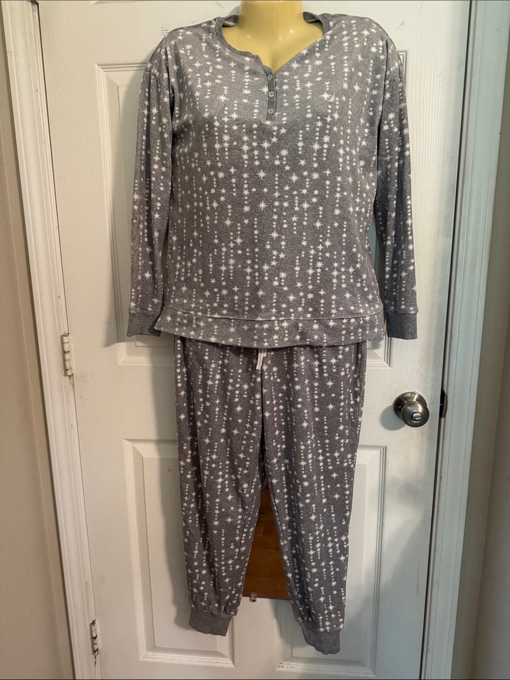 Nautica'Gray Star Women’s Henley Pajama Set